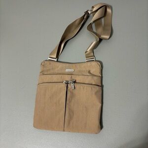 Baggallini Crossbody Zip Closure Purse Shoulder Neutral